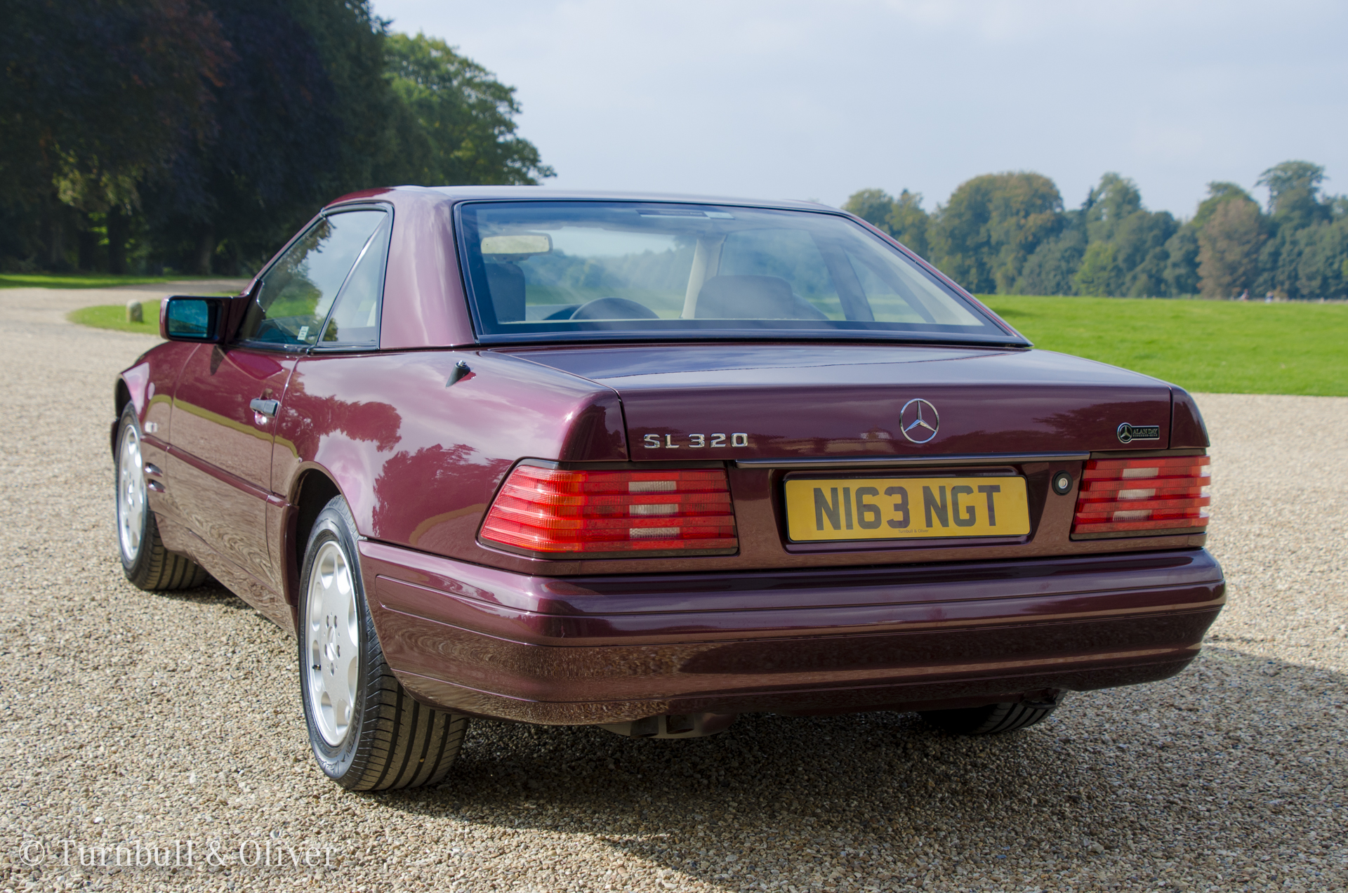 Mercedes Benz SL320