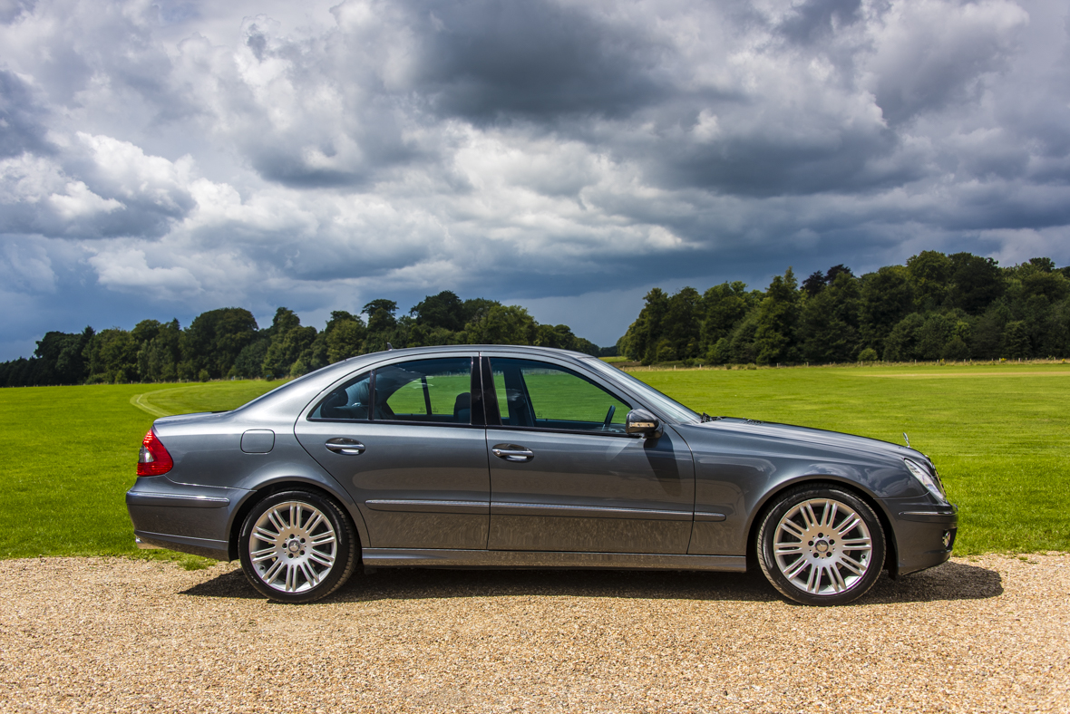 Mercedes-Benz E320 Sport Saloon