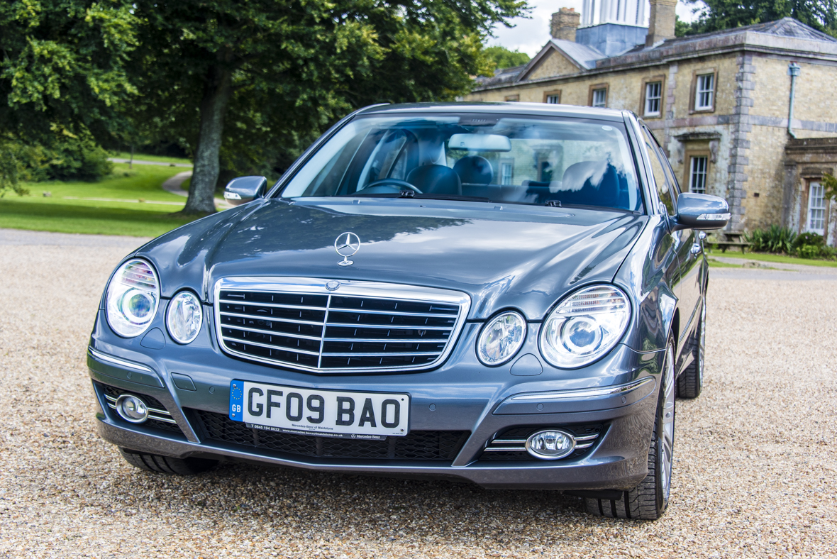 Mercedes-Benz E320 Sport Saloon