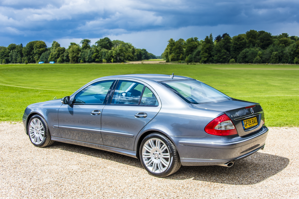 Mercedes-Benz E320 Sport Saloon