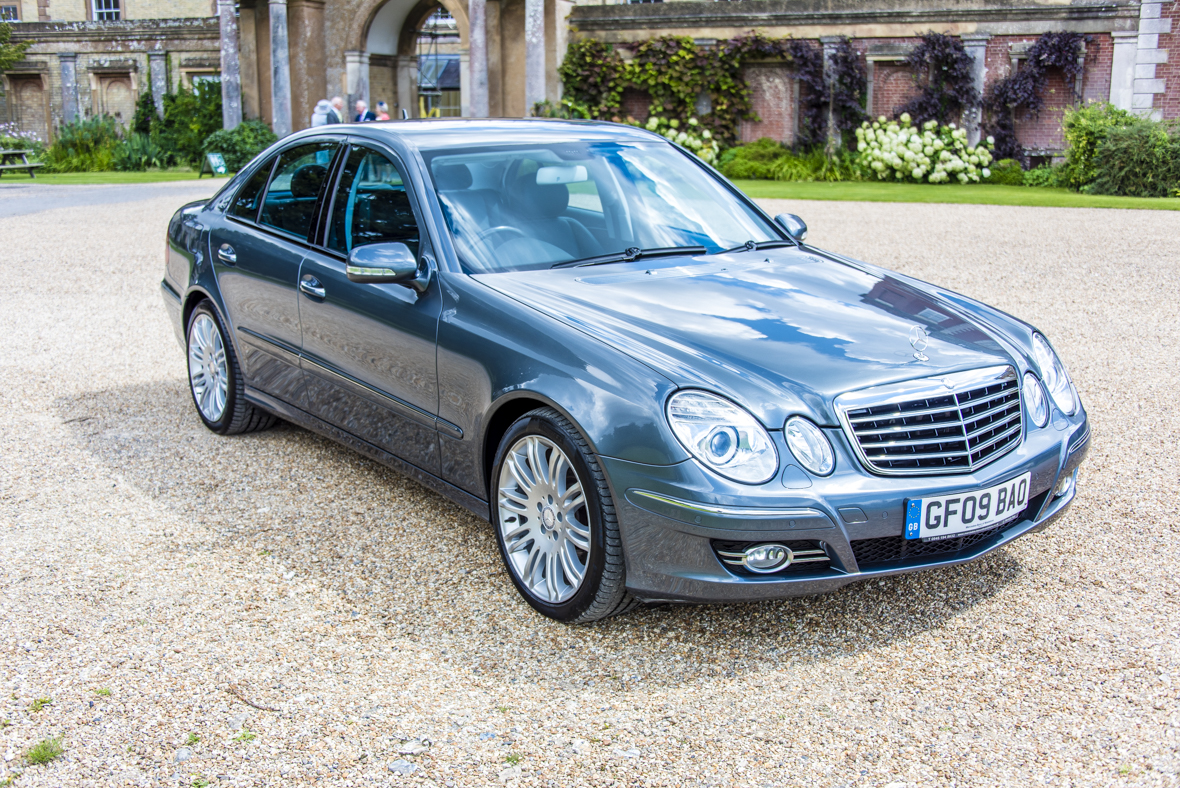 Mercedes-Benz E320 Sport Saloon