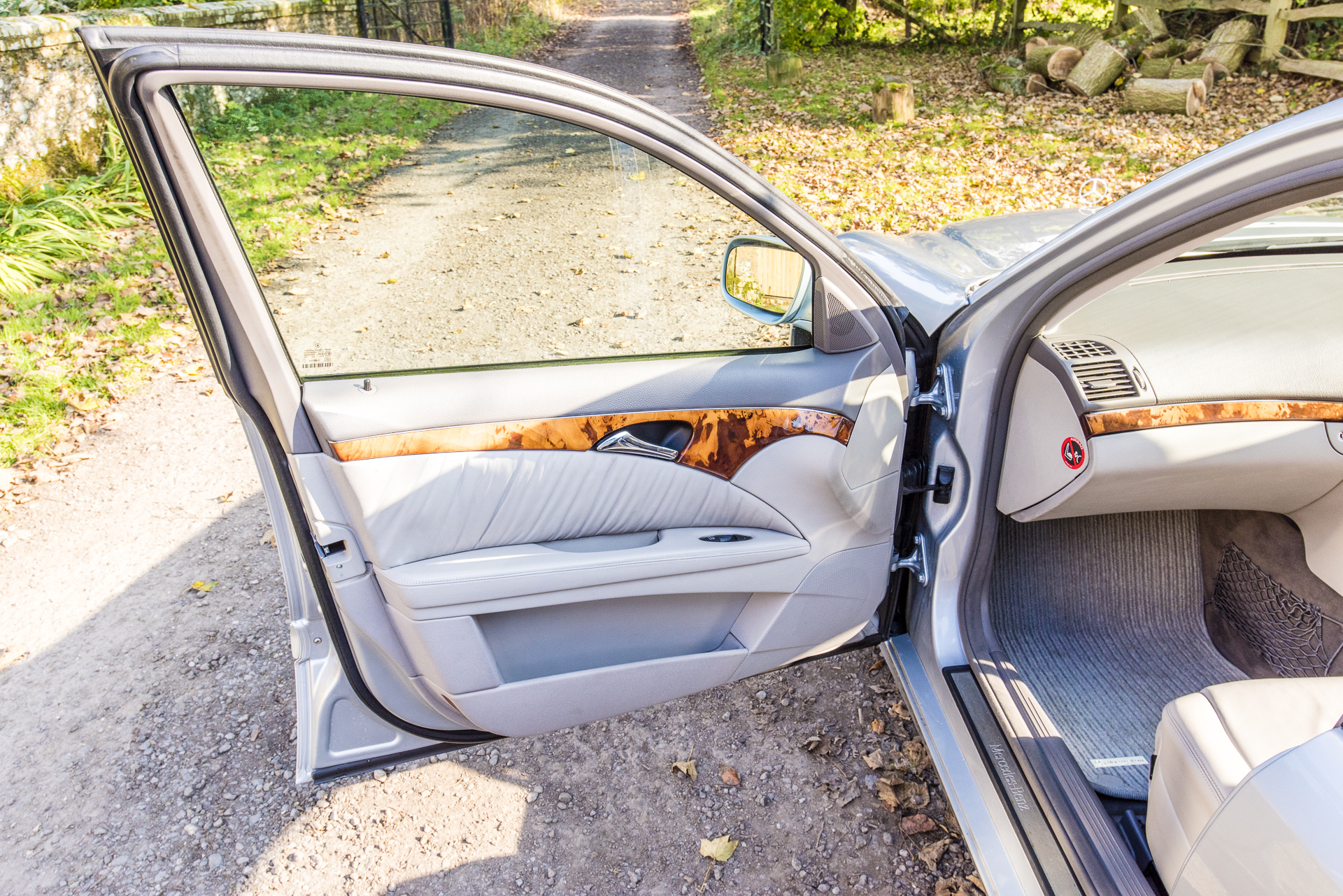 Mercedes Benz E320 Elegance Saloon CDI