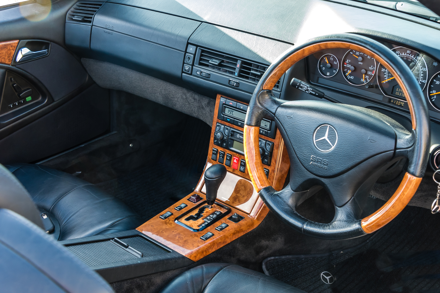 1999 Mercedes Benz SL320