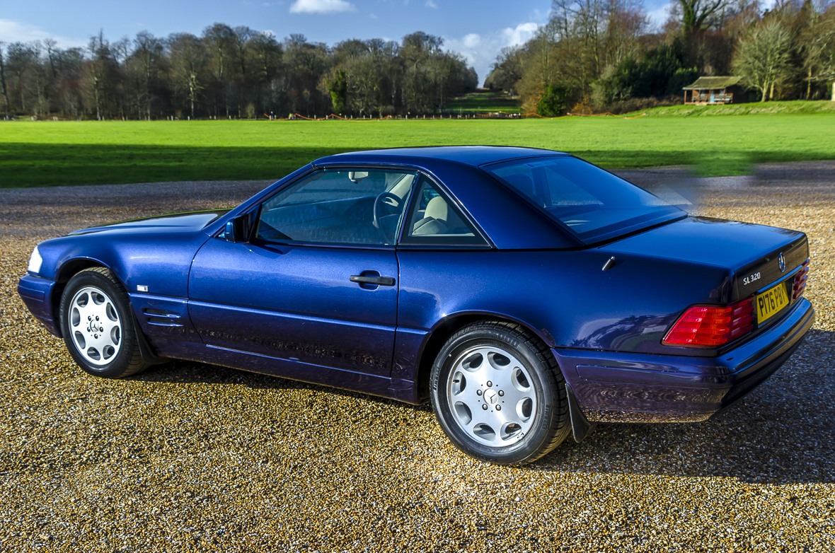 Mercedes Benz SL320