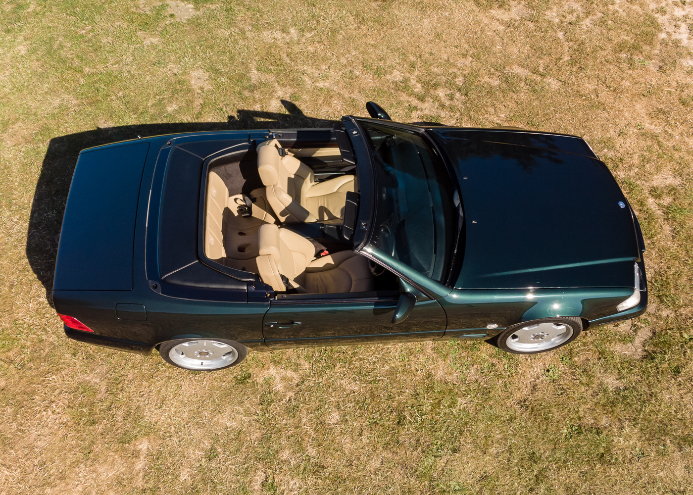 Mercedes Benz SL320 Designo in Allanite Green 