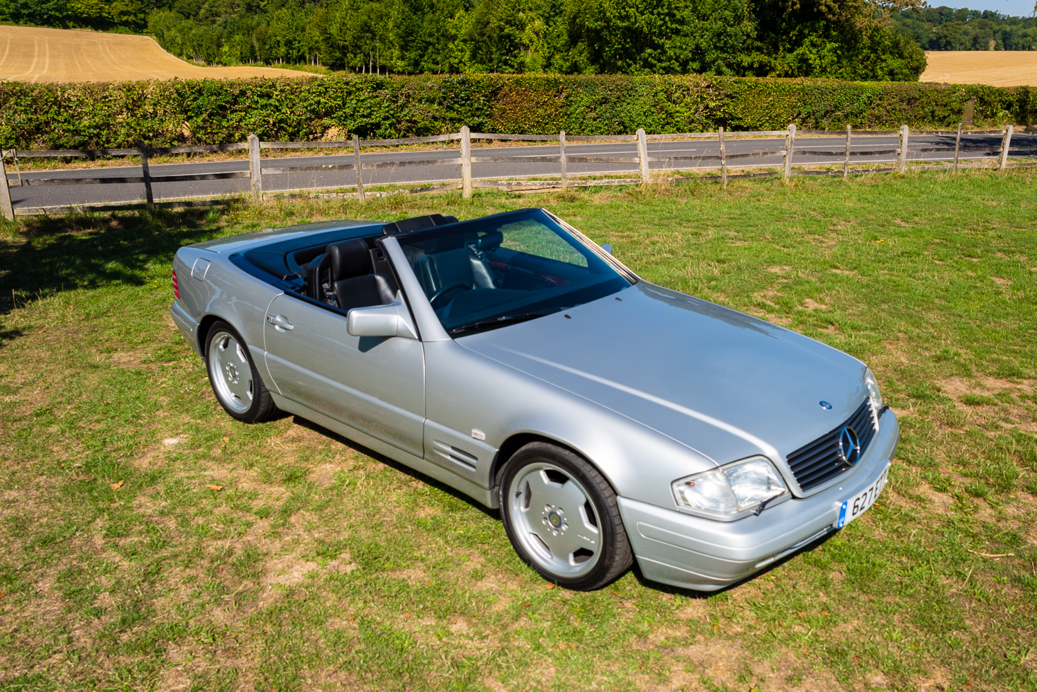 Exceptional 1996 Mercedes SL320