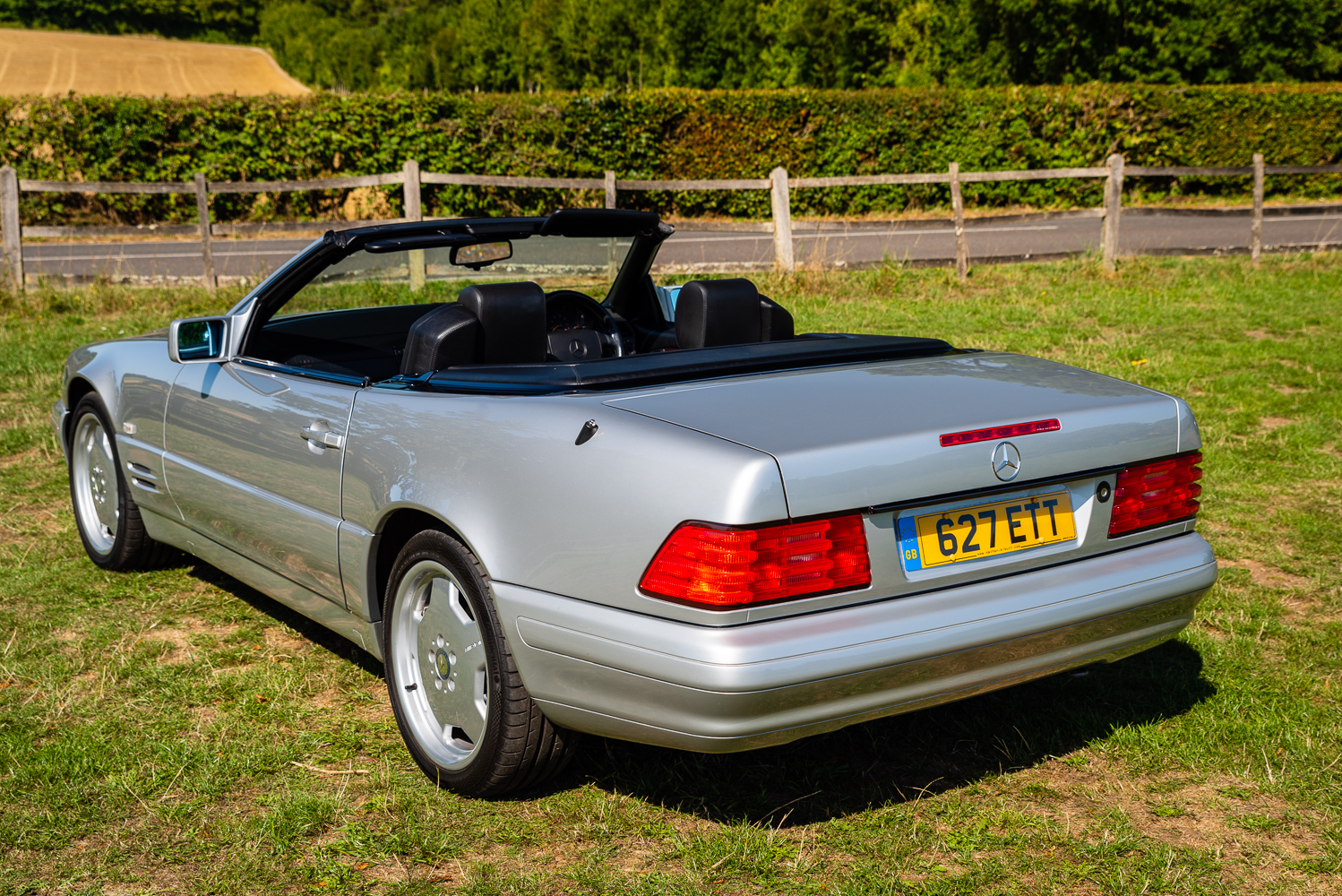 Exceptional 1996 Mercedes SL320