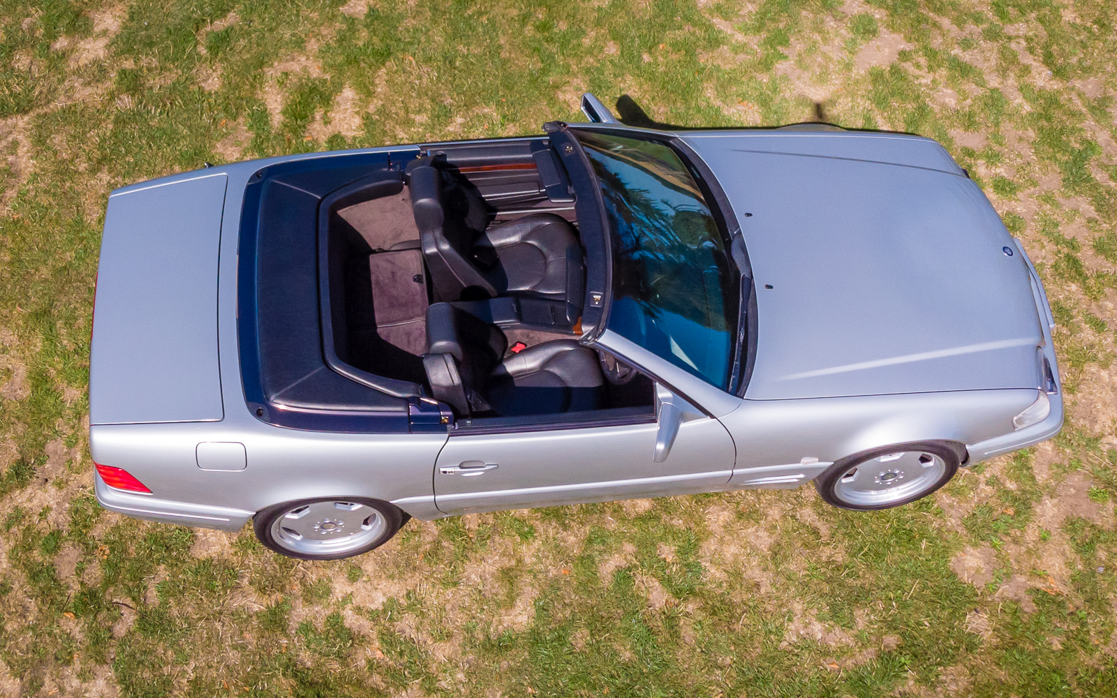 Exceptional 1996 Mercedes SL320