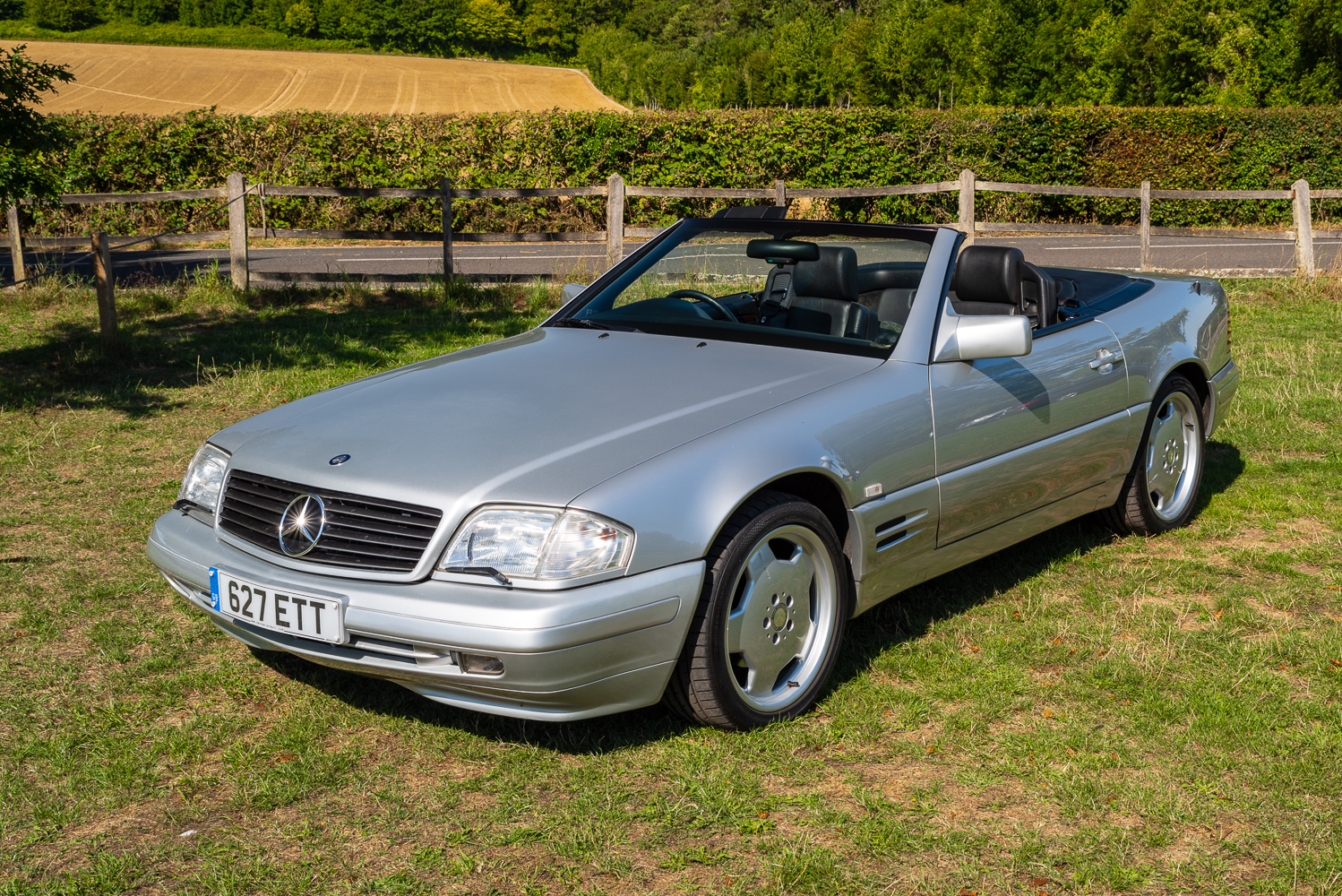 Exceptional 1996 Mercedes SL320