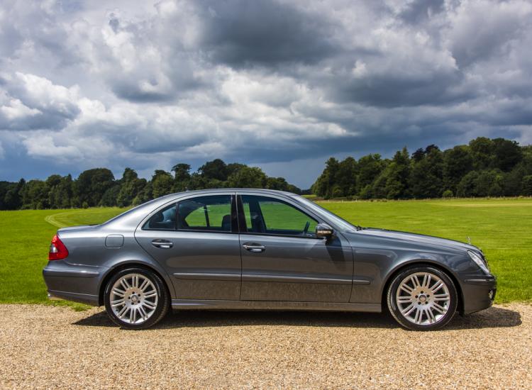 Mercedes-Benz E320 Sport Saloon