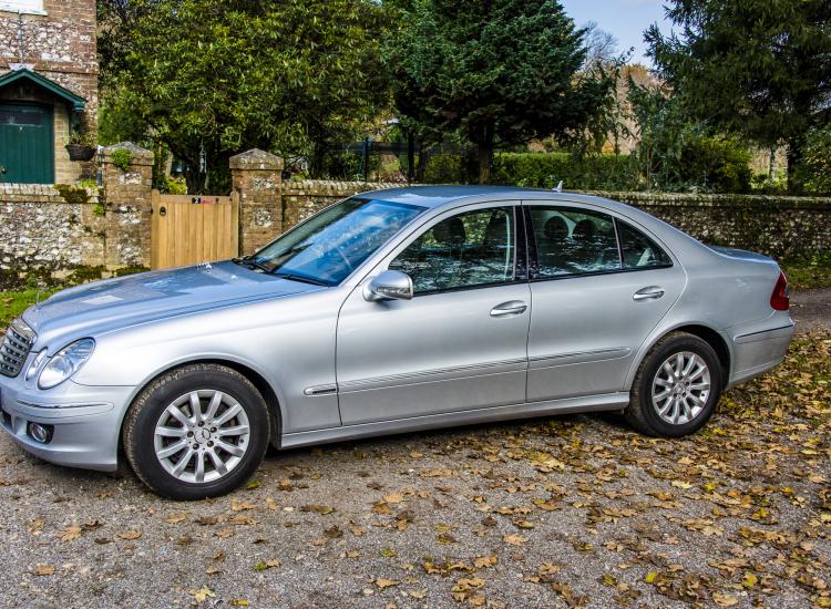 Mercedes Benz E320 Elegance Saloon CDI