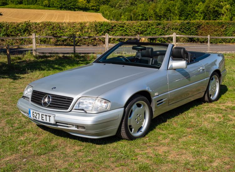 Exceptional 1996 Mercedes SL320